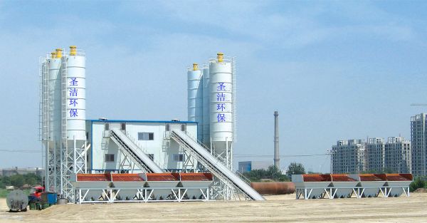 混凝土攪拌站現場安裝設備圖